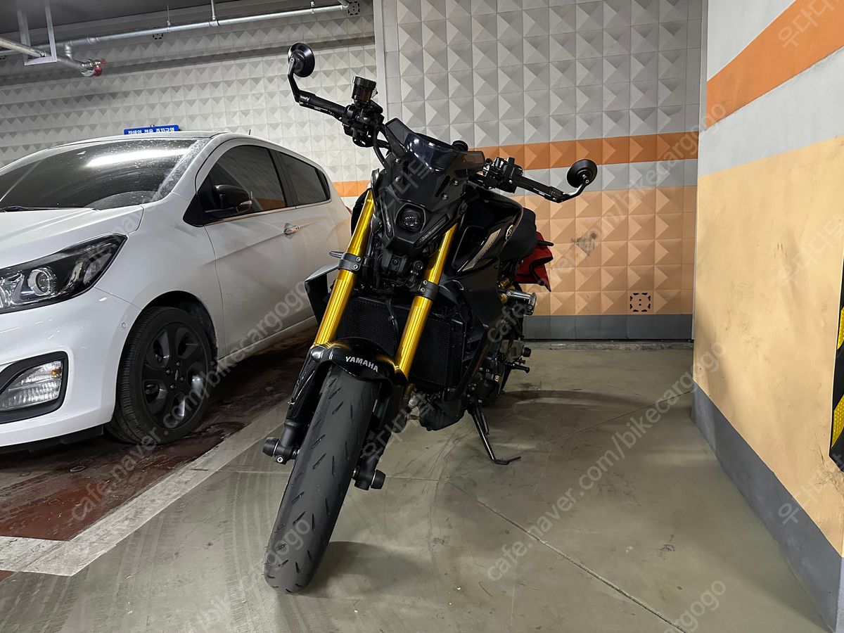 야마하 MT 09 SP main