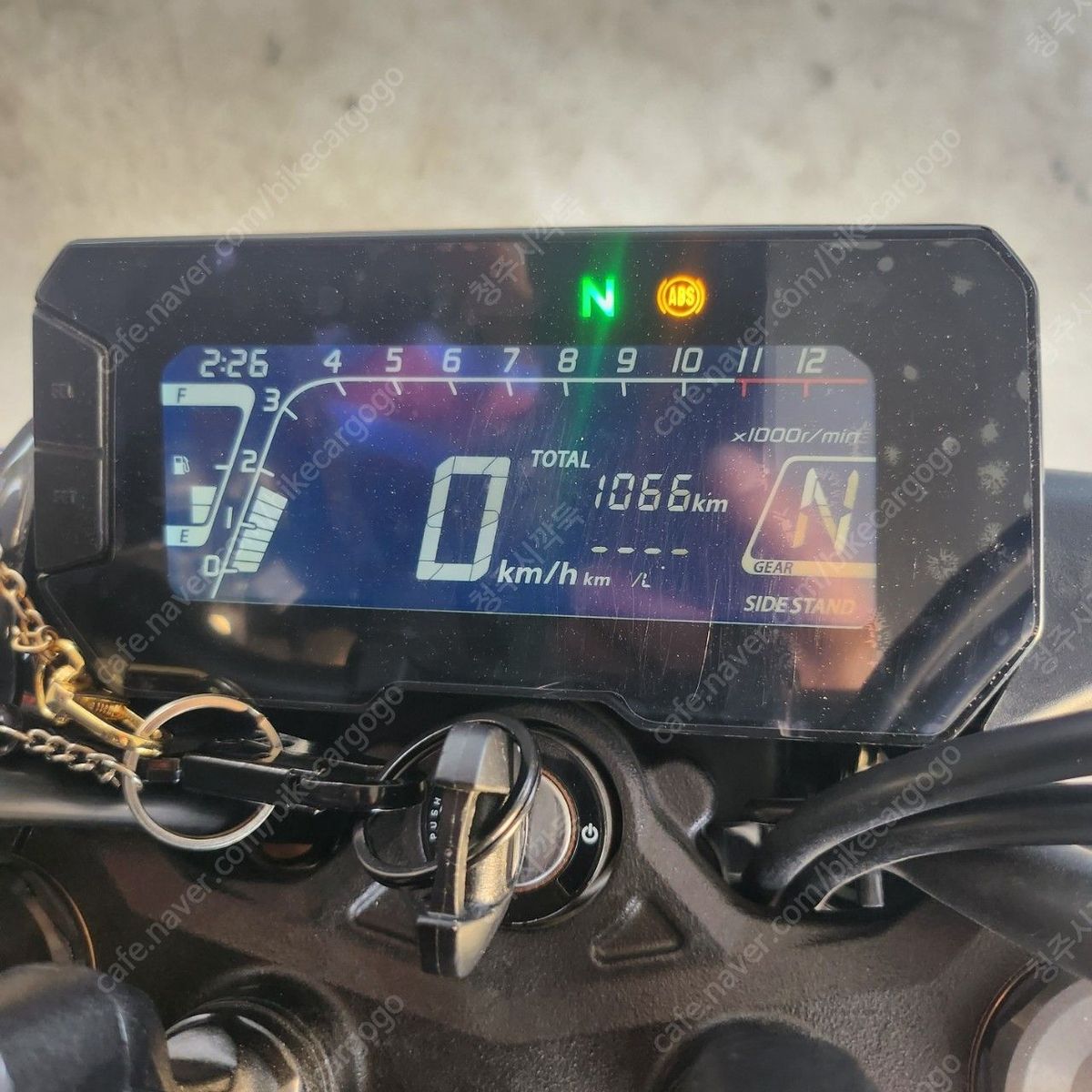 혼다 CB 125 R 4