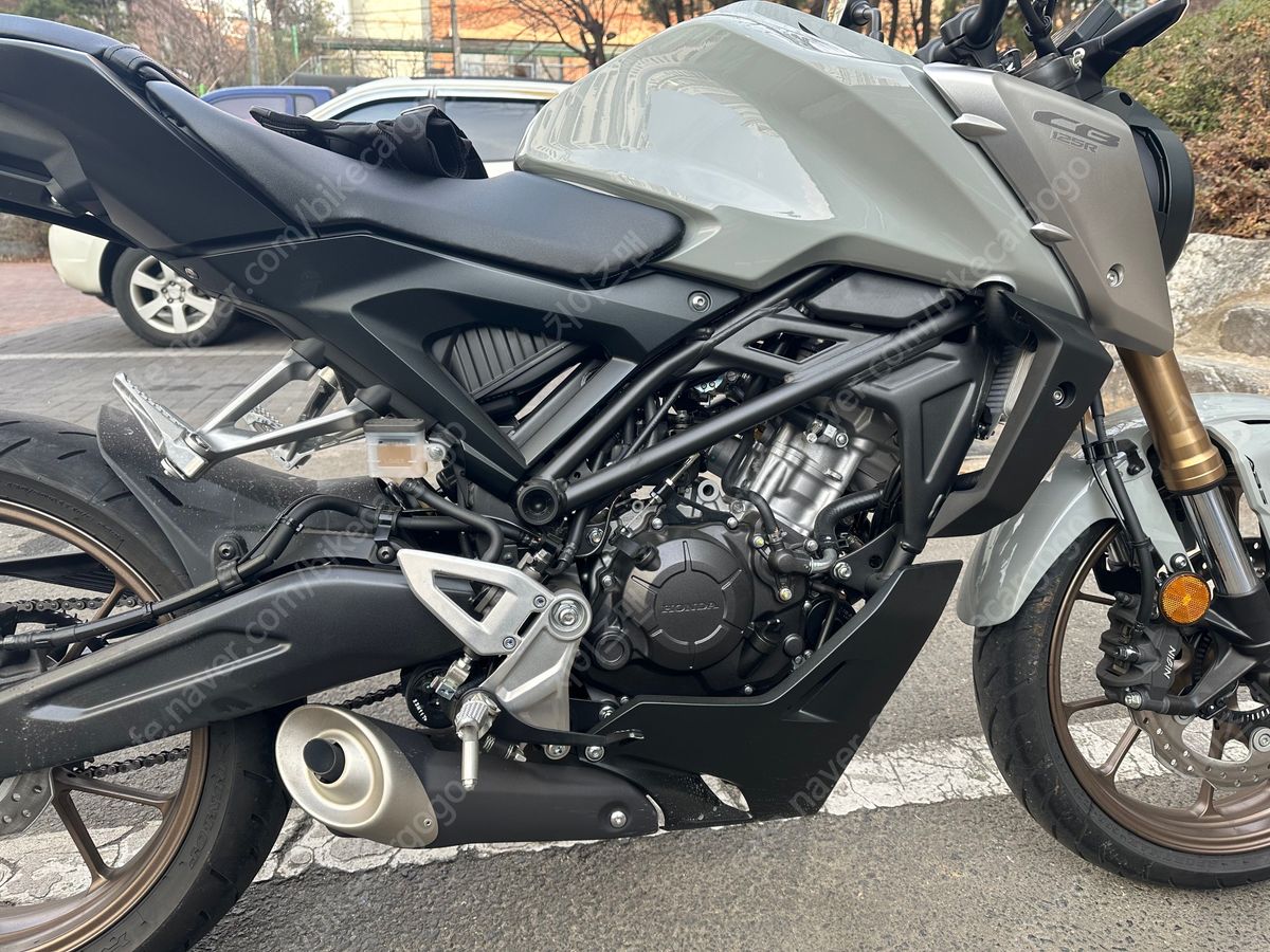 혼다 CB 125 R main