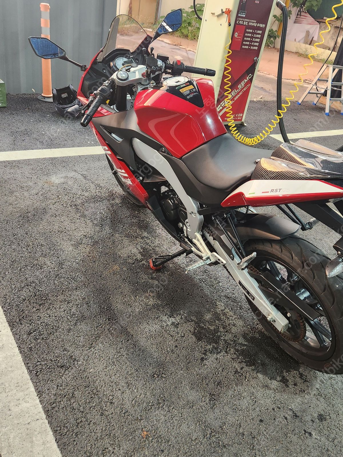 기타 125 S 7
