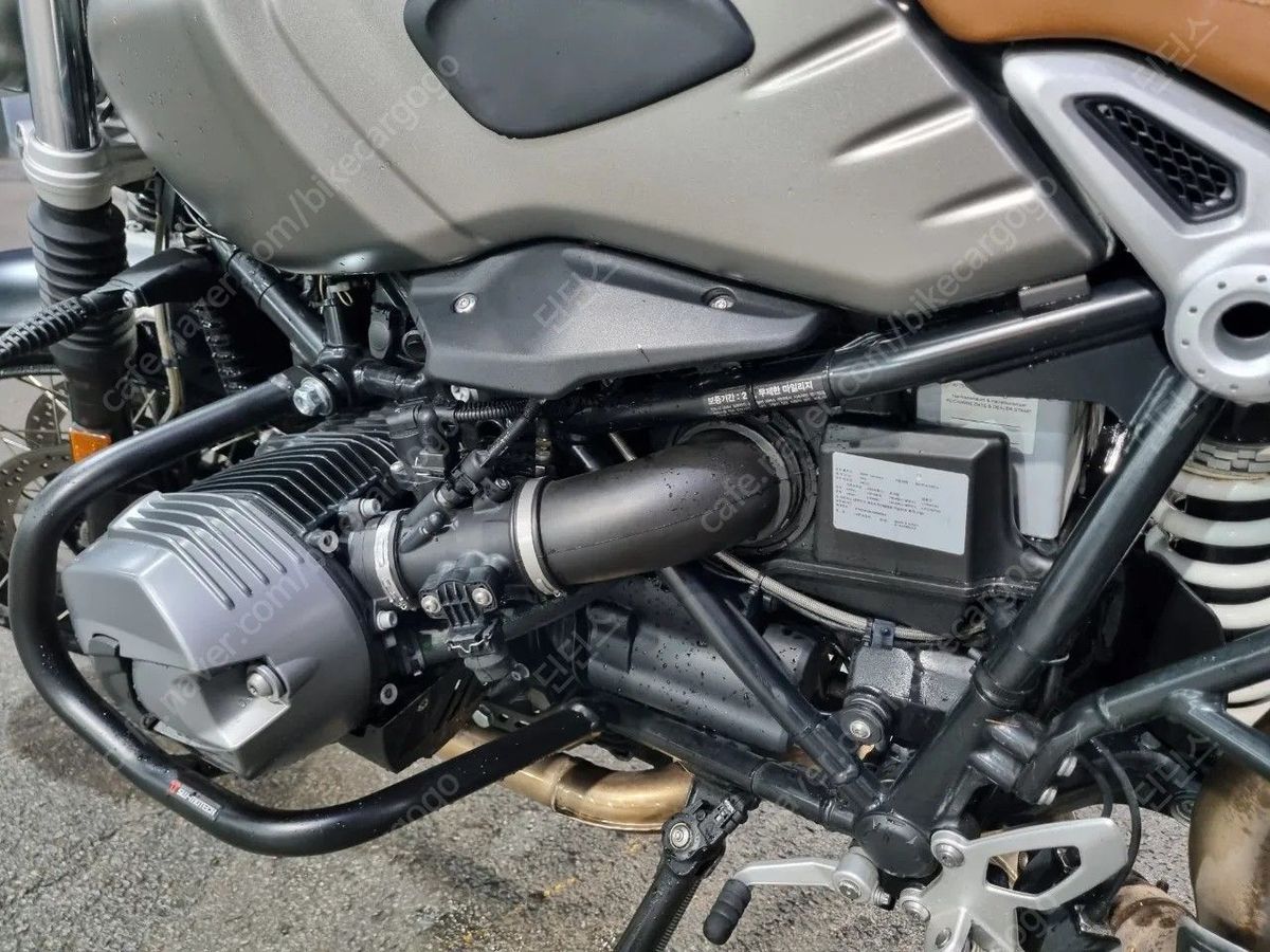 BMW R nine T 스크램블러 8