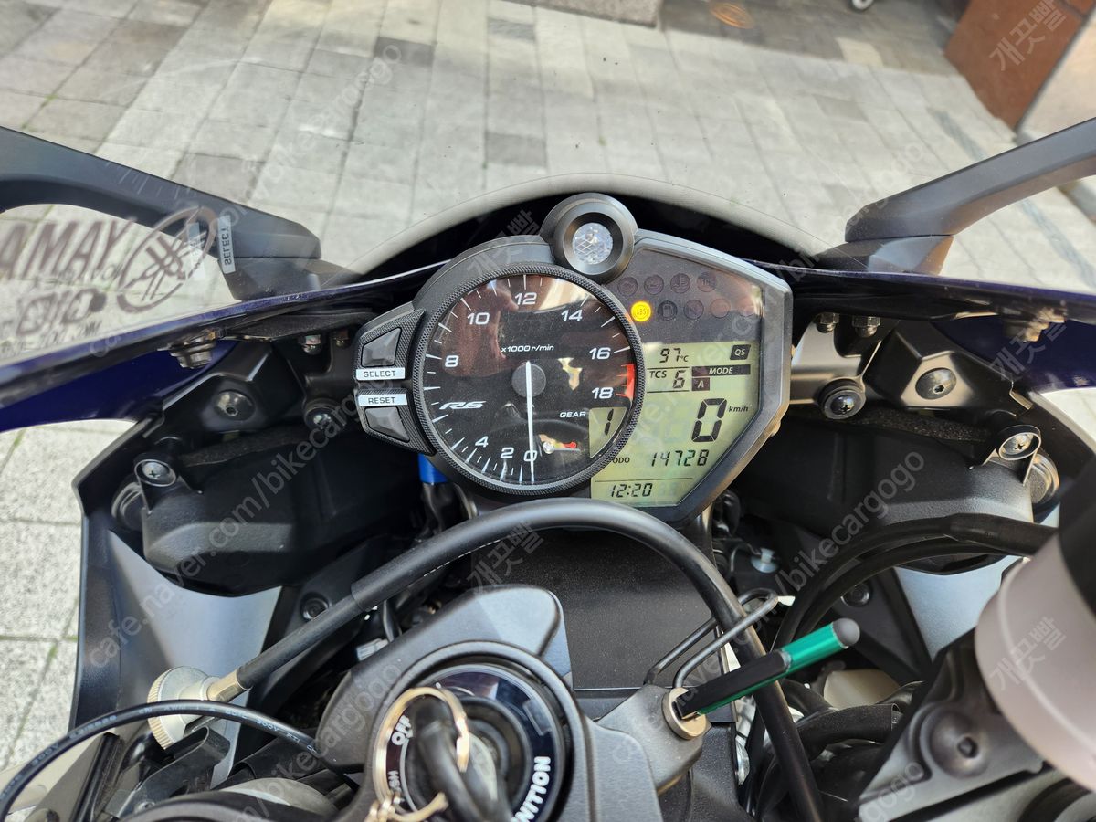 야마하 YZF R6 4