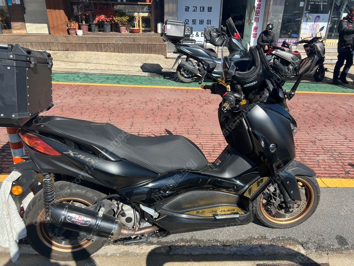 야마하 XMAX 300 ABS 4