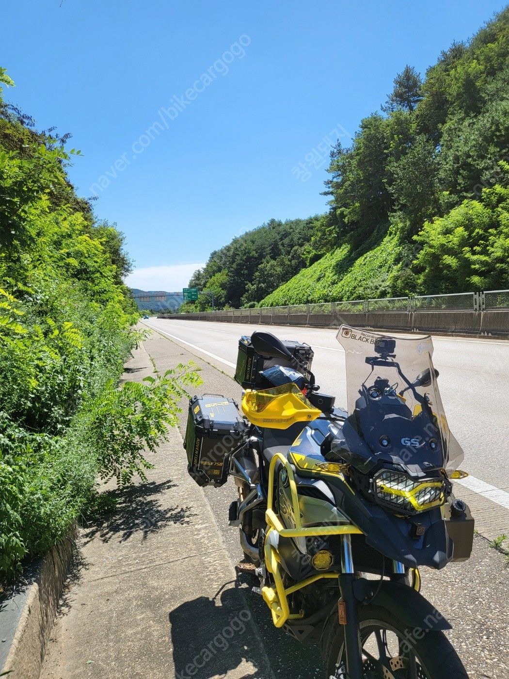 BMW F 750 GS 10