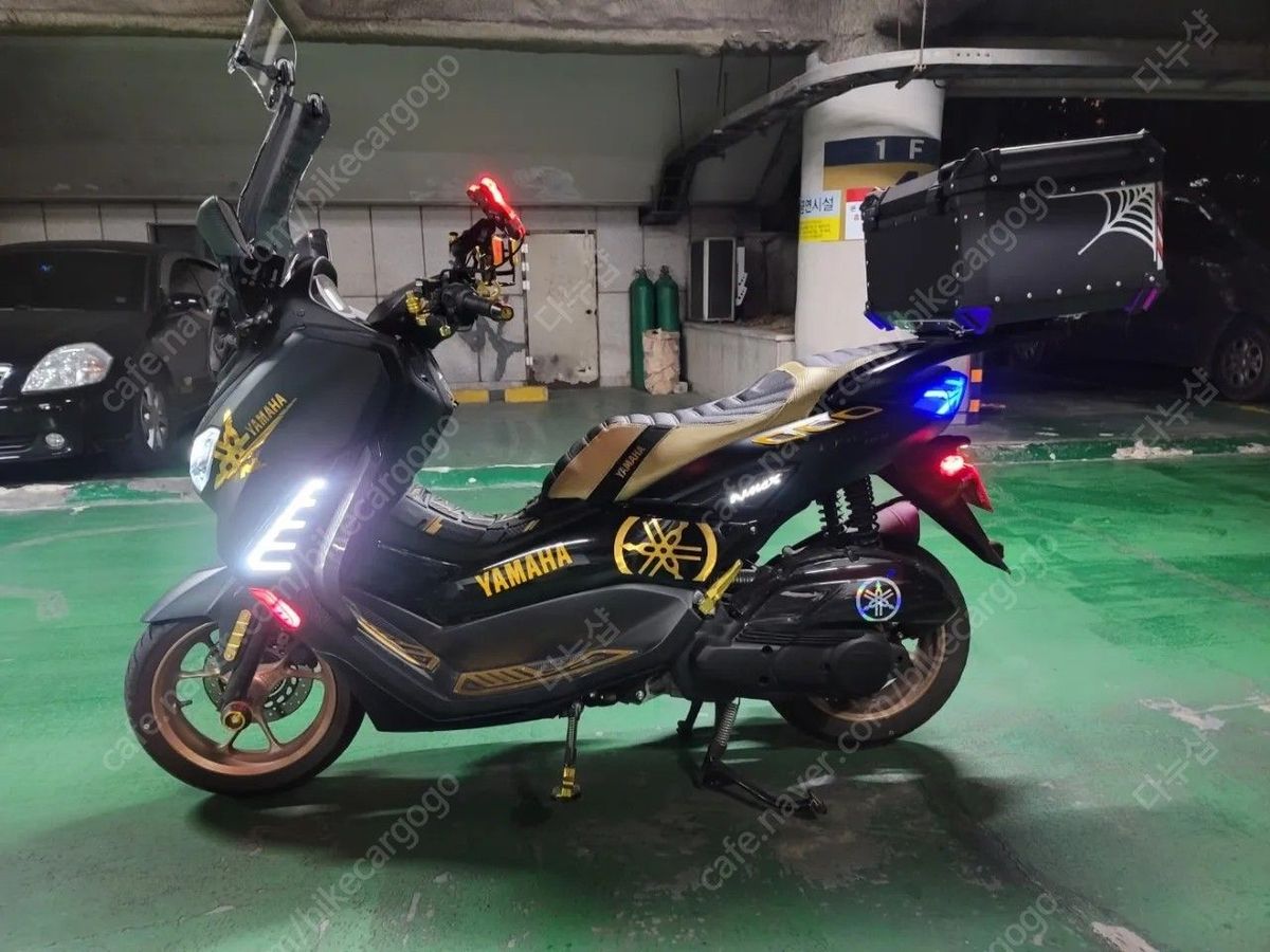 야마하 NMAX 155 6