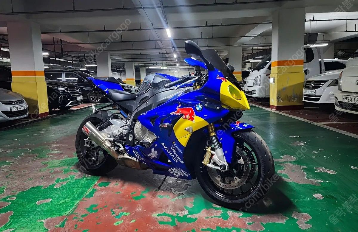 BMW S 1000 RR more