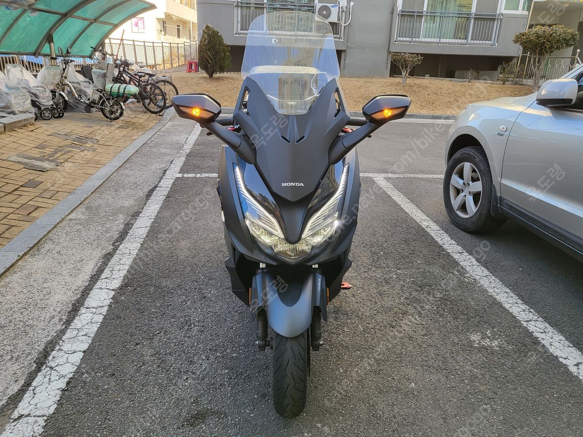 혼다 포르자 350 main