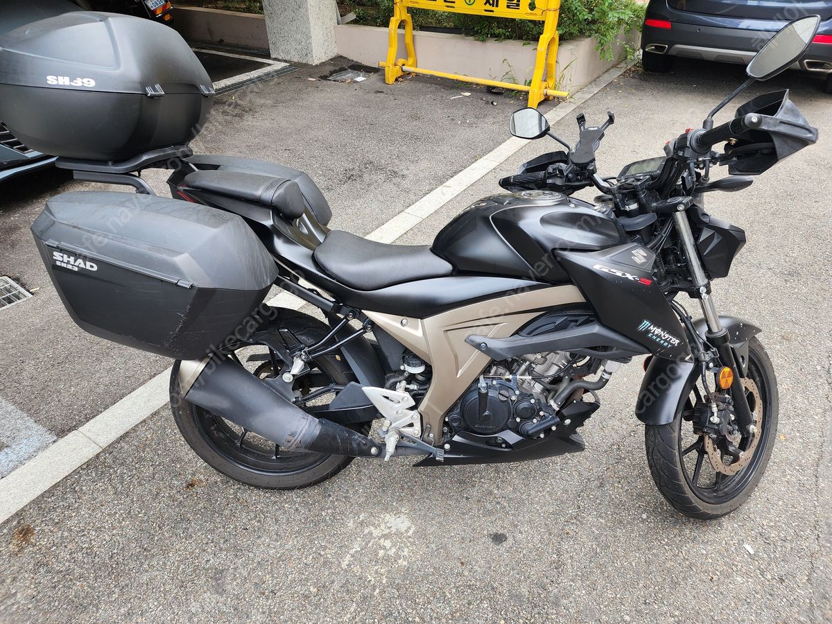 스즈키 GSX S 125 thumb 2