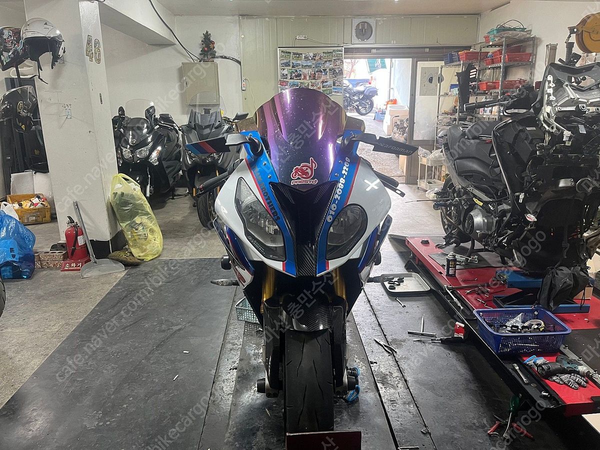 BMW S 1000 RR thumb 2