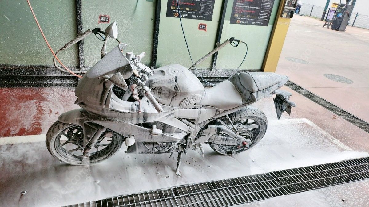 야마하 YZF R3 main