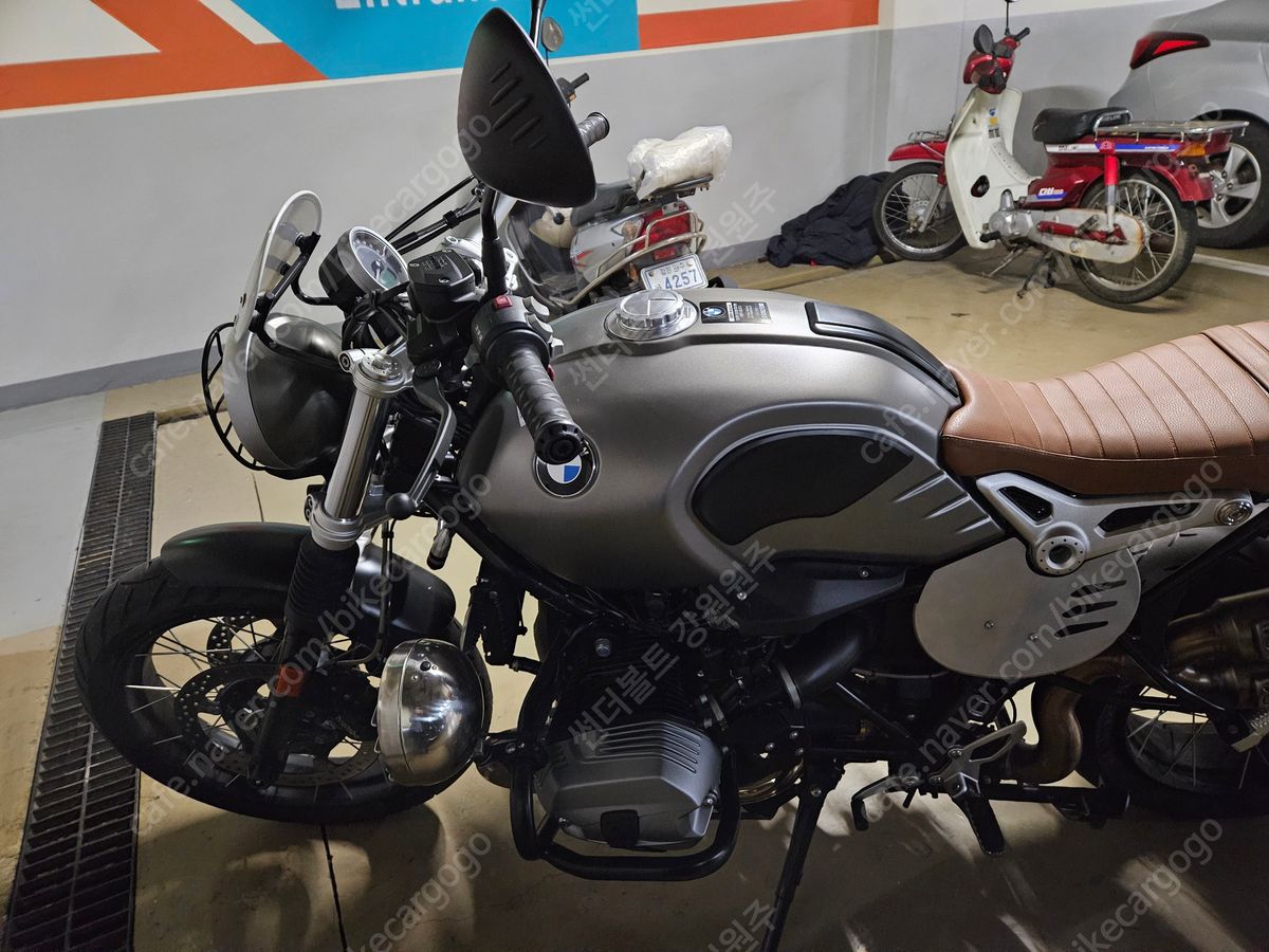 BMW R nine T 스크램블러 38