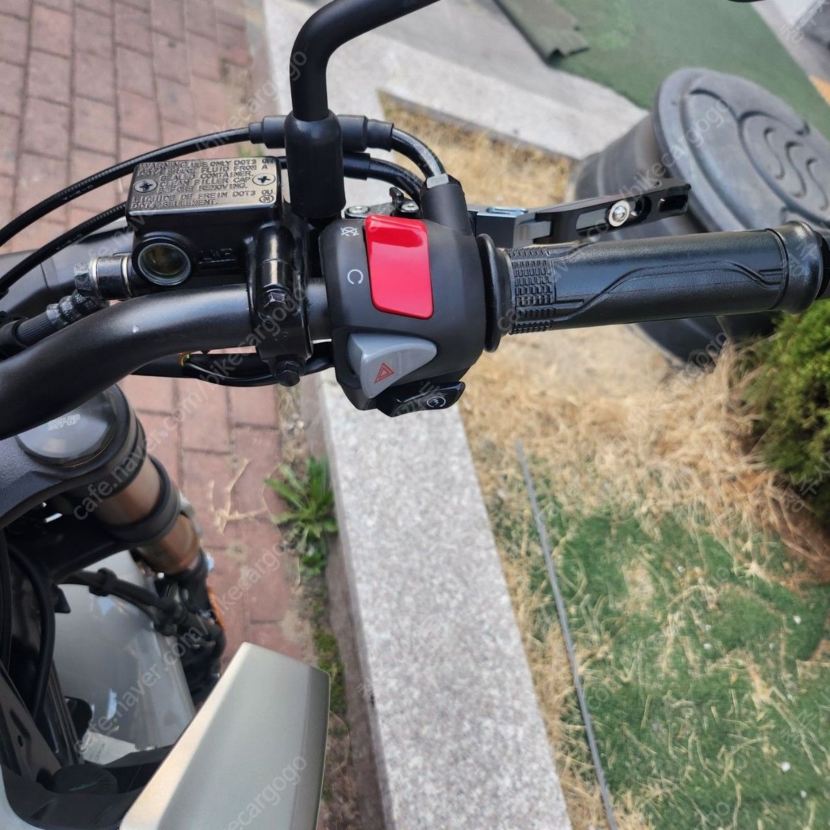 혼다 CB 125 R 7