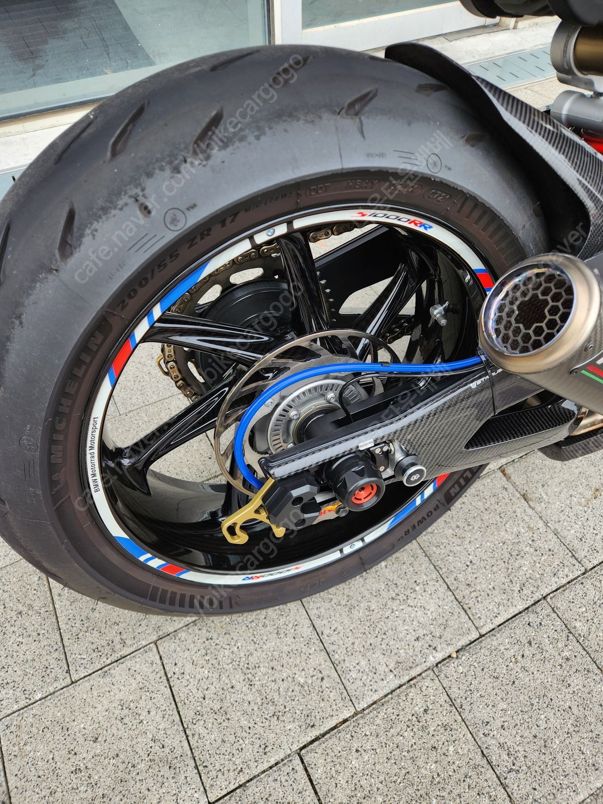 BMW S 1000 RR more