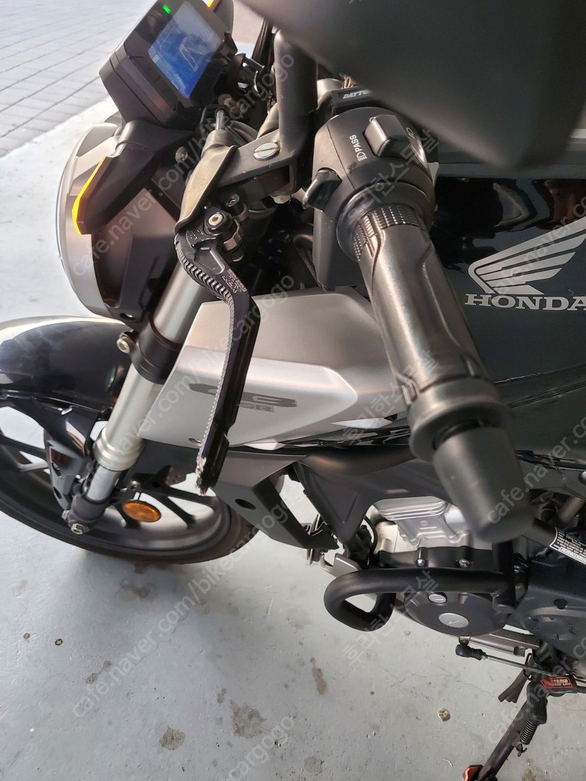 혼다 CBR 125 R 11