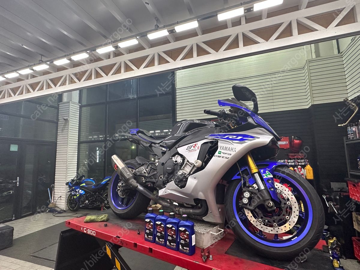 야마하 YZF R1 main