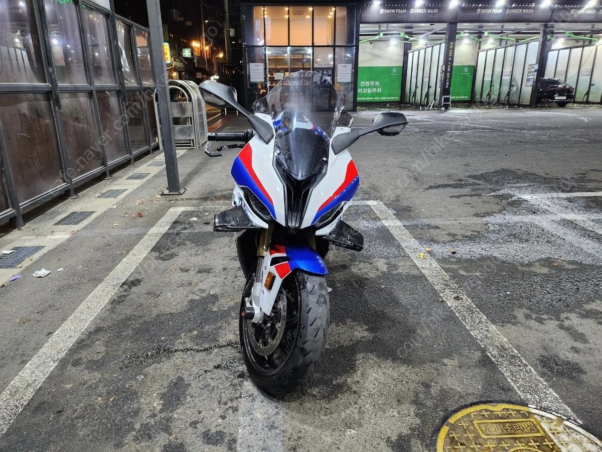 BMW S 1000 RR more