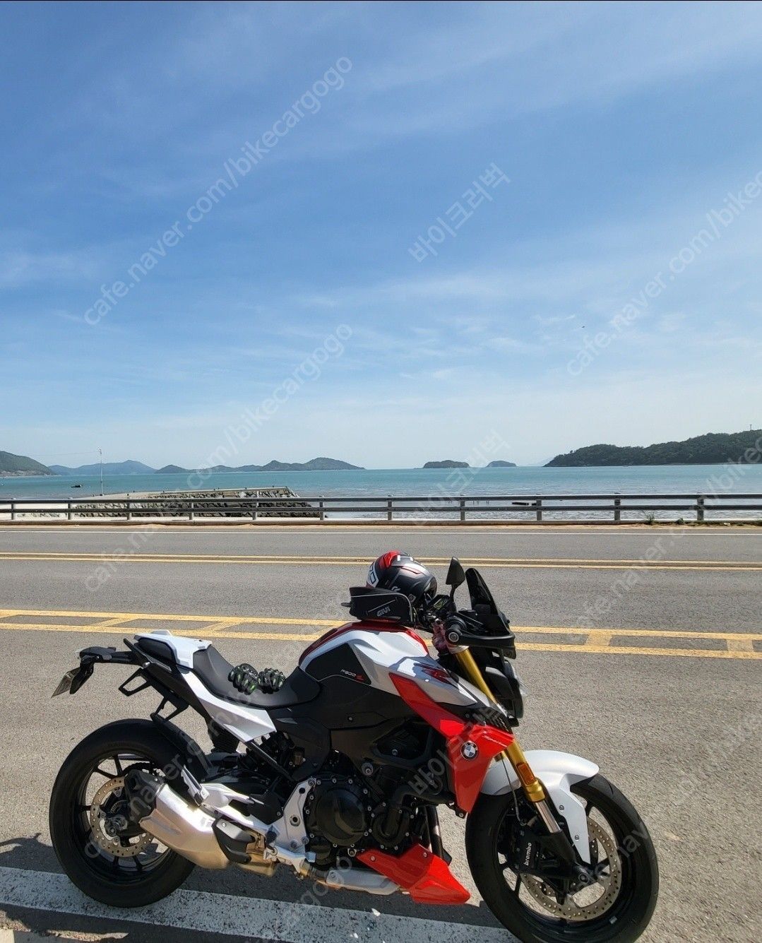 BMW F 900 R more