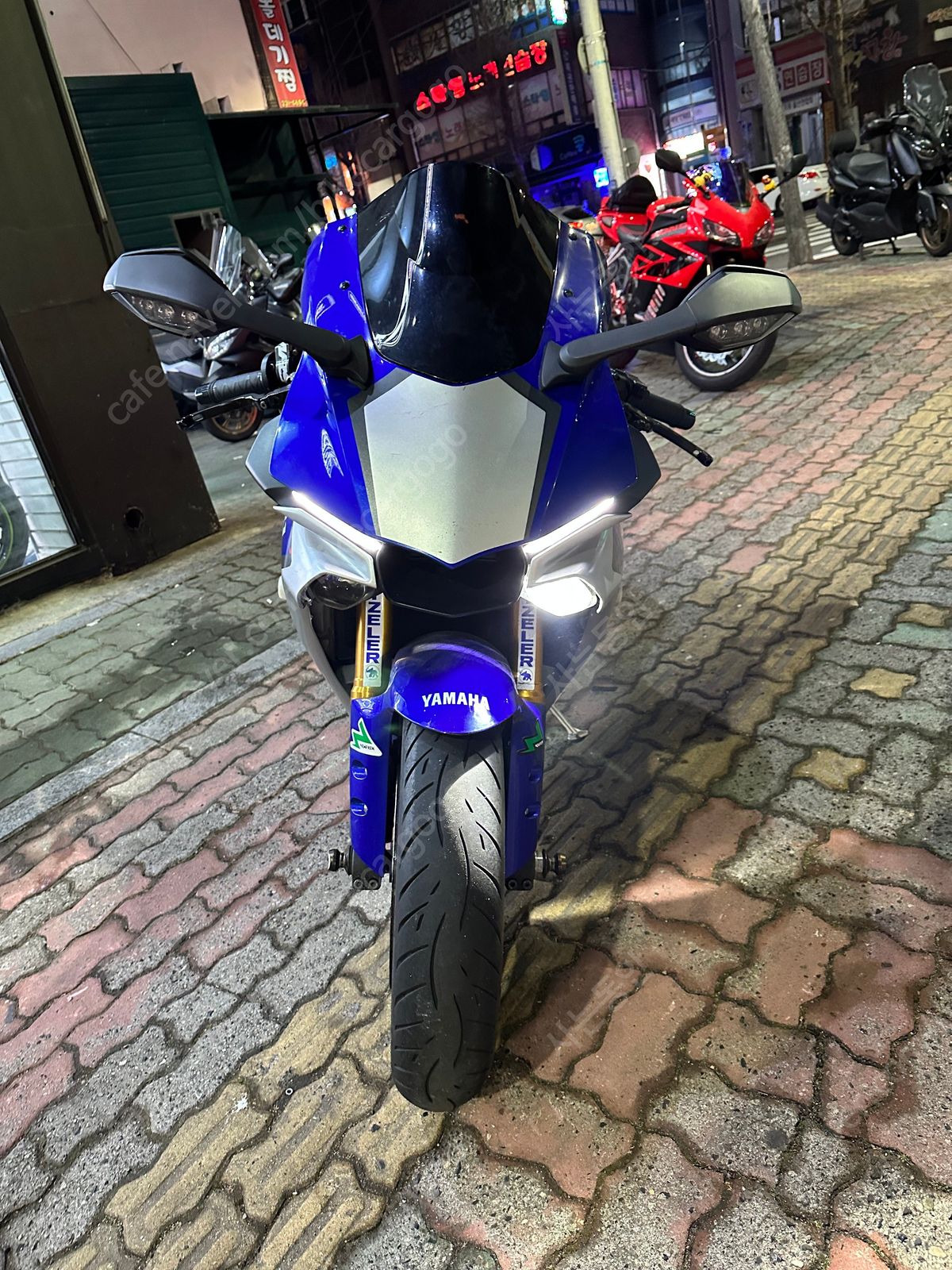 야마하 YZF R1 6