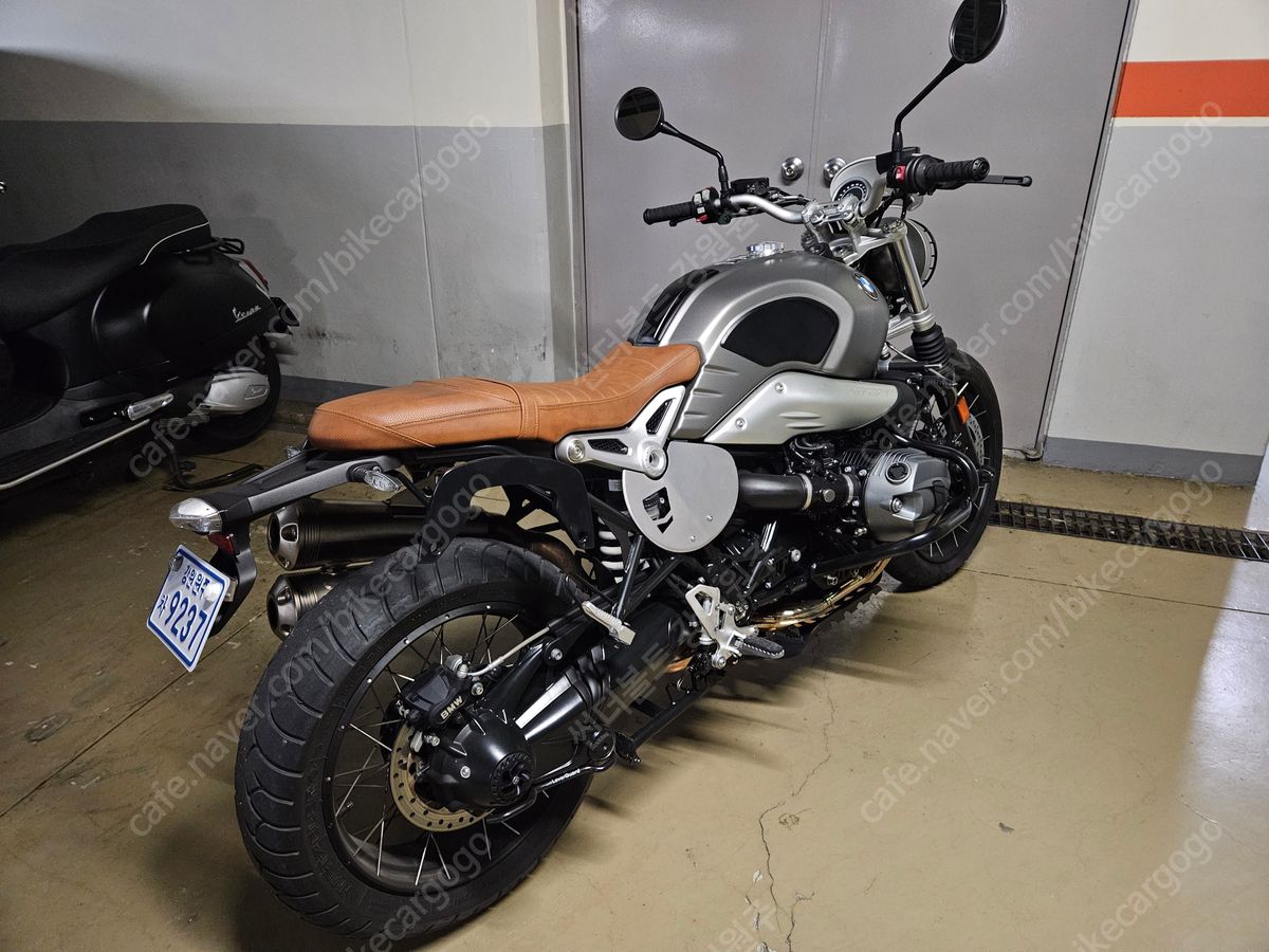 BMW R nine T 스크램블러 42