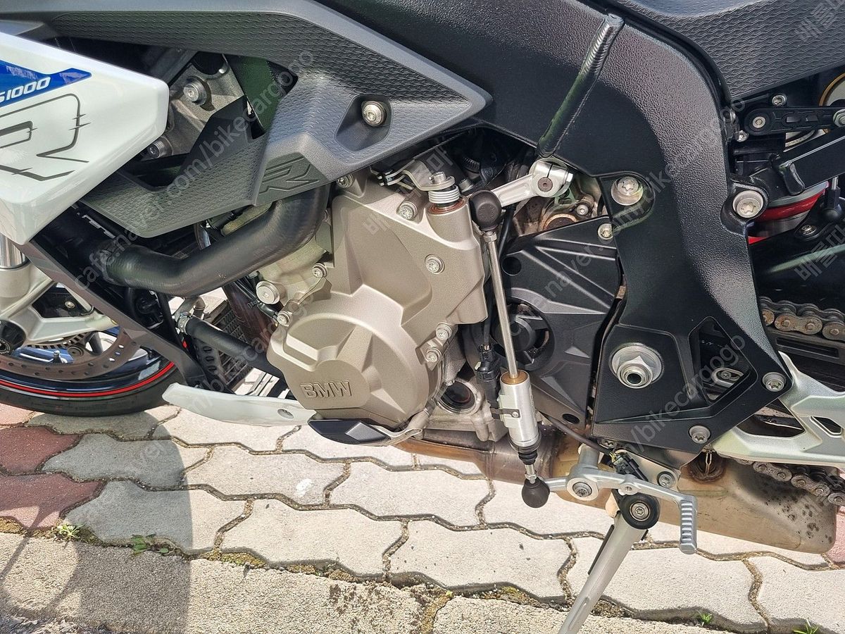 BMW S 1000 R 16