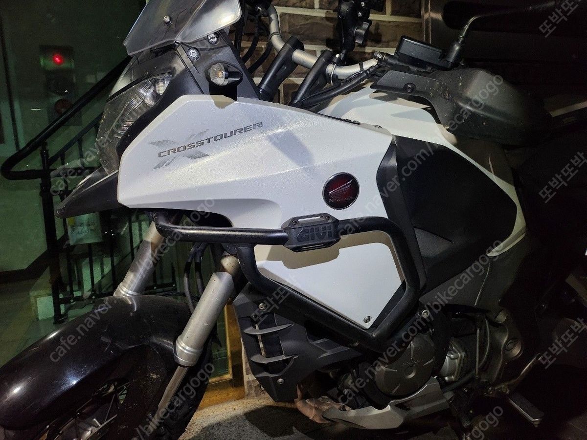 혼다 VFR 1200 XC main