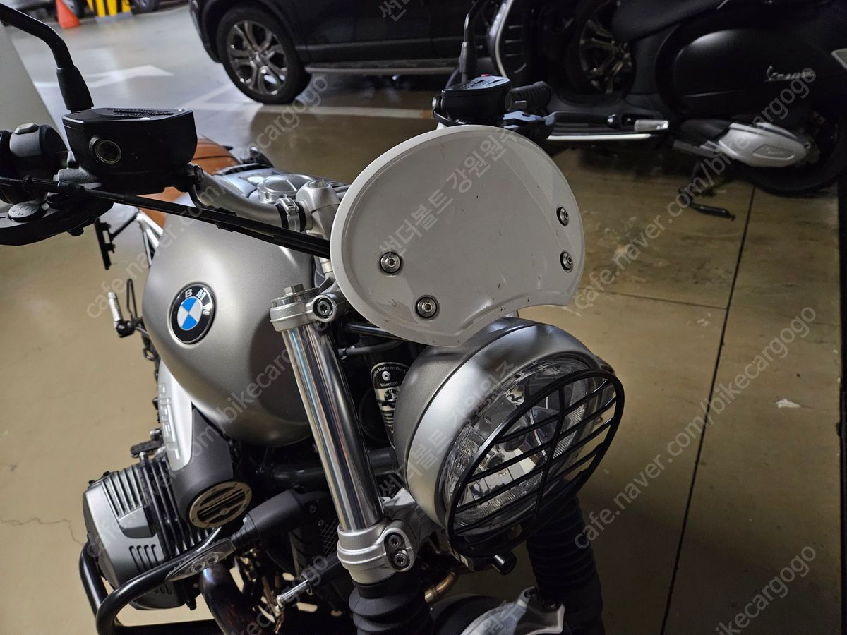BMW R nine T 스크램블러 40