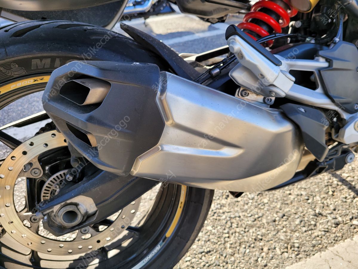 BMW F 900 XR 9