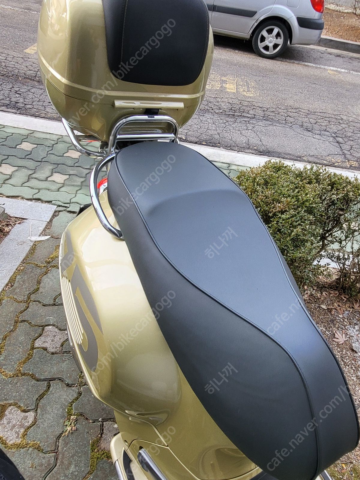 베스파 GTS 300 75주년 스페셜 에디션 4