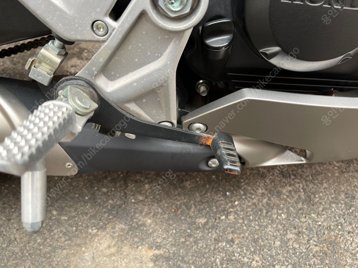 혼다 CB 125 R 9