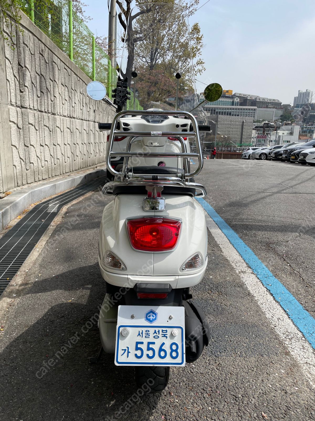 베스파 LX 125 more