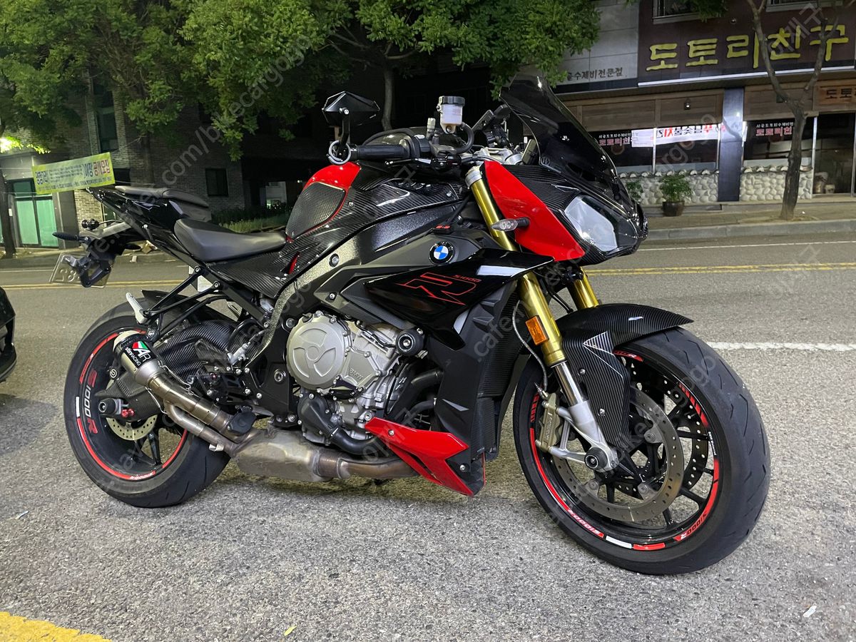 BMW S 1000 R main