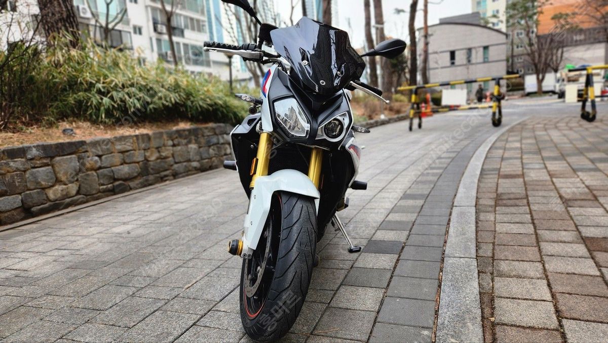 BMW S 1000 R 4