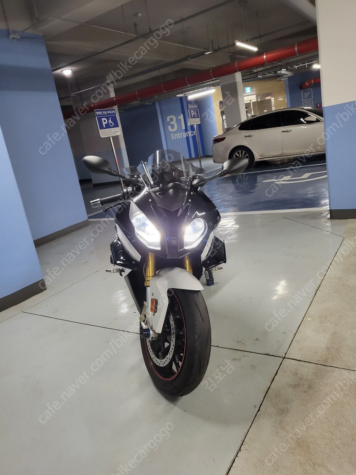 BMW S 1000 RR 4