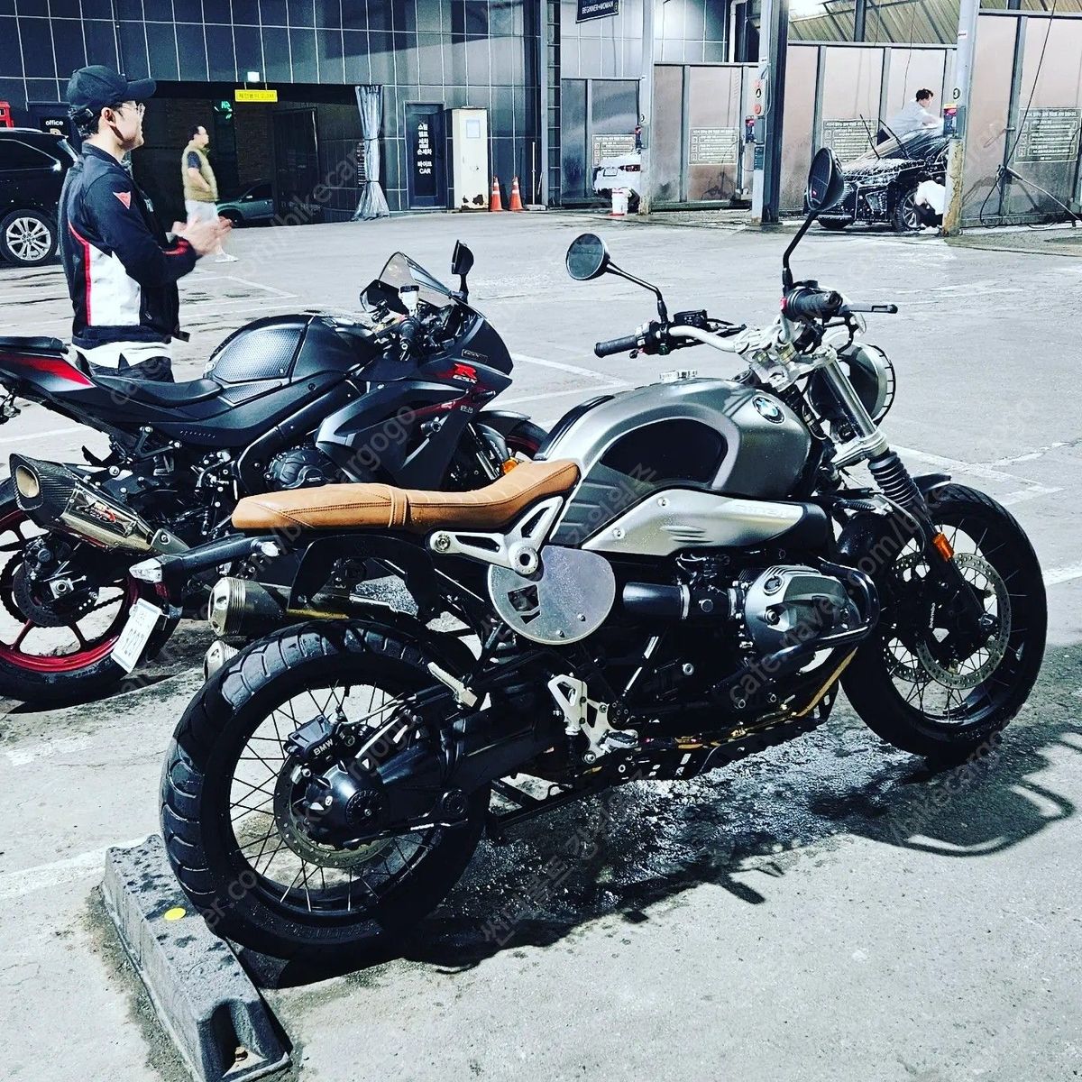 BMW R nine T 스크램블러 4