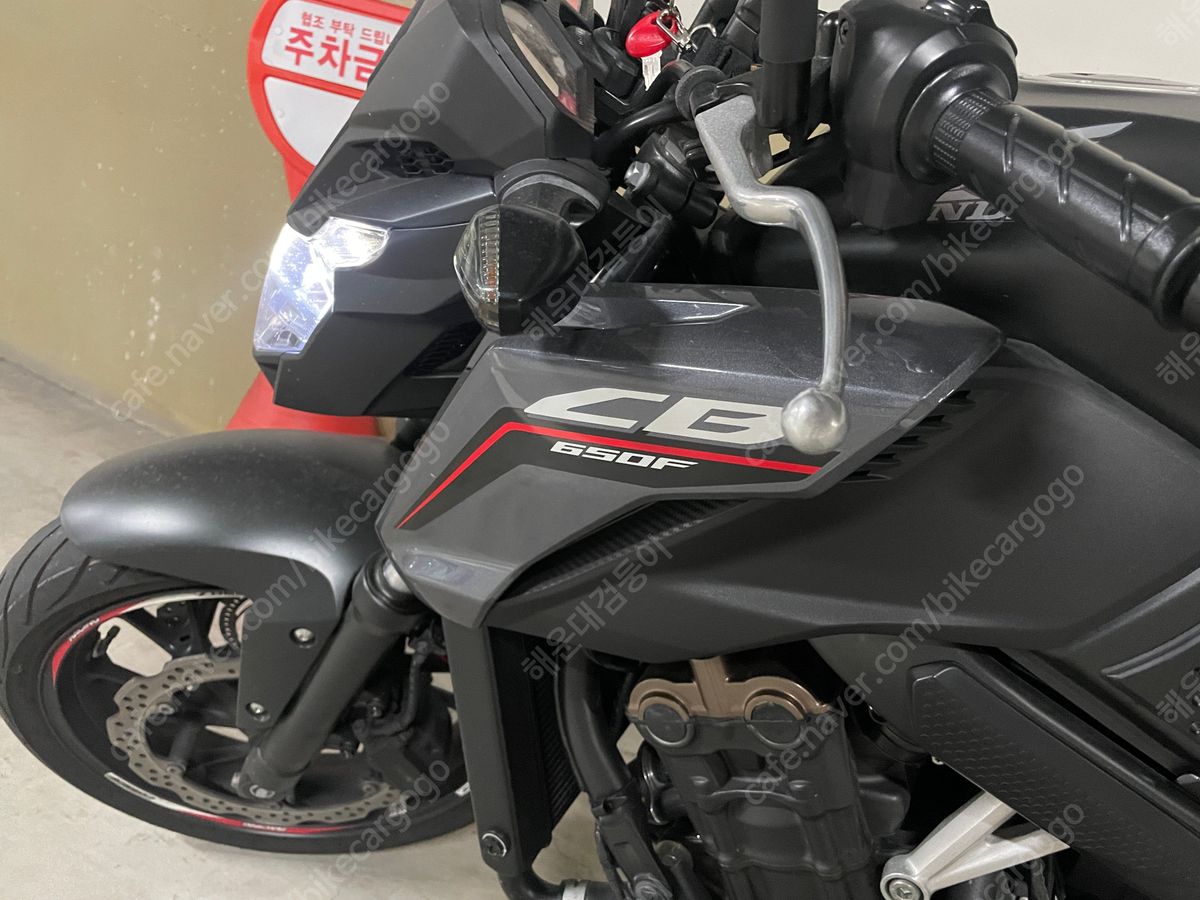 혼다 CB 650 F more
