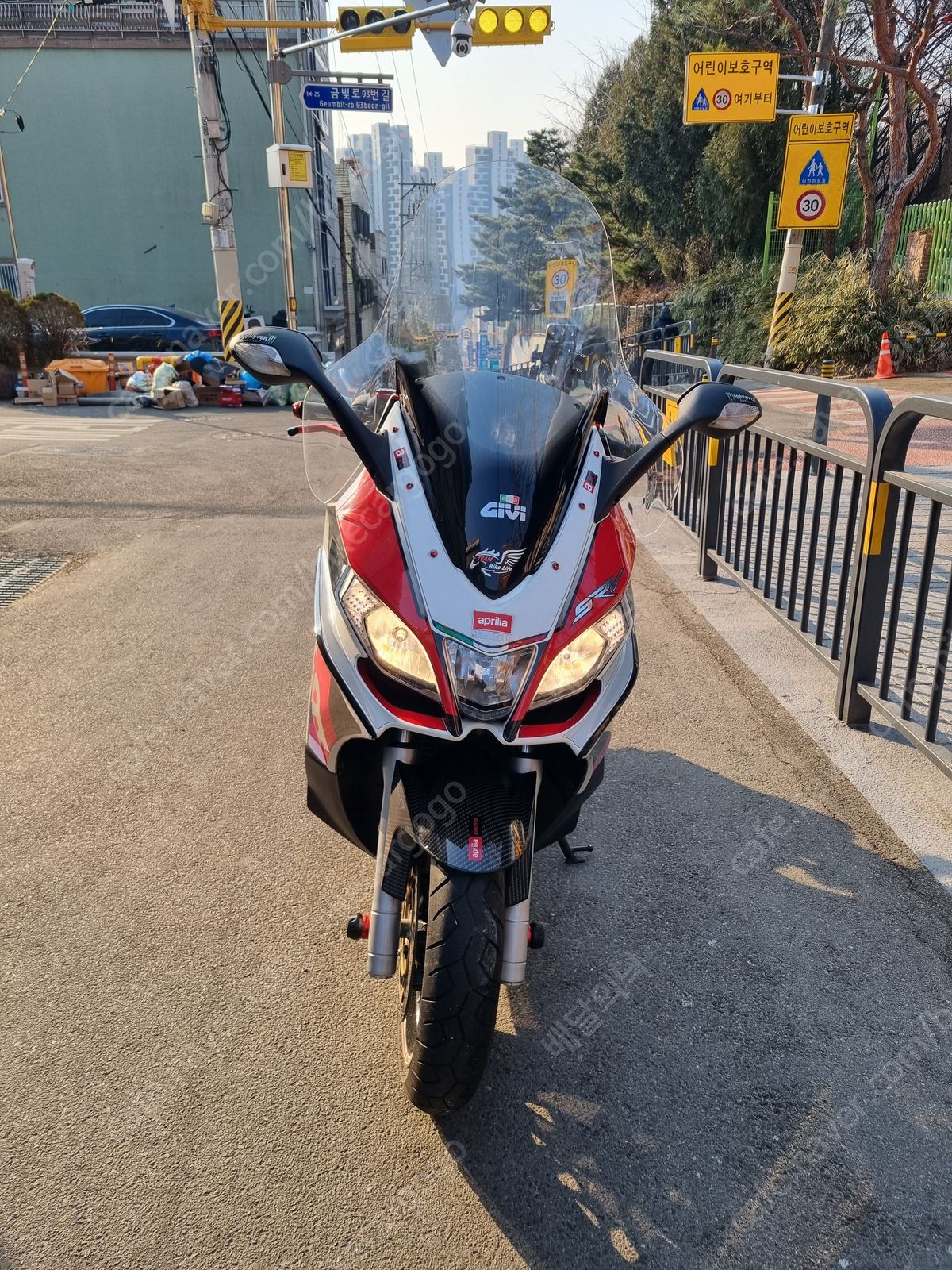 아프릴리아 SRV 850 main