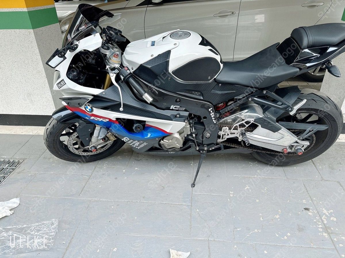 BMW S 1000 RR main