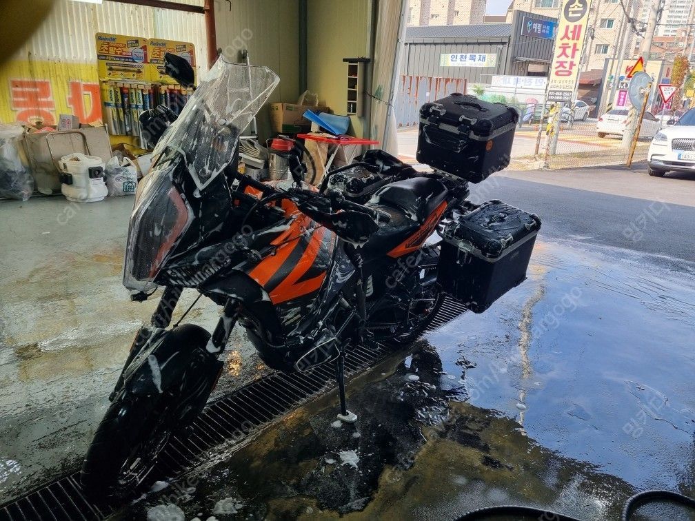 KTM 1290 슈퍼 어드벤처 S 5