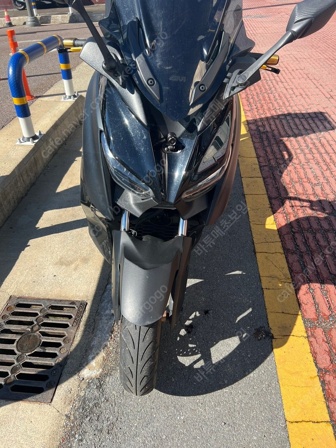 야마하 XMAX 300 ABS 6