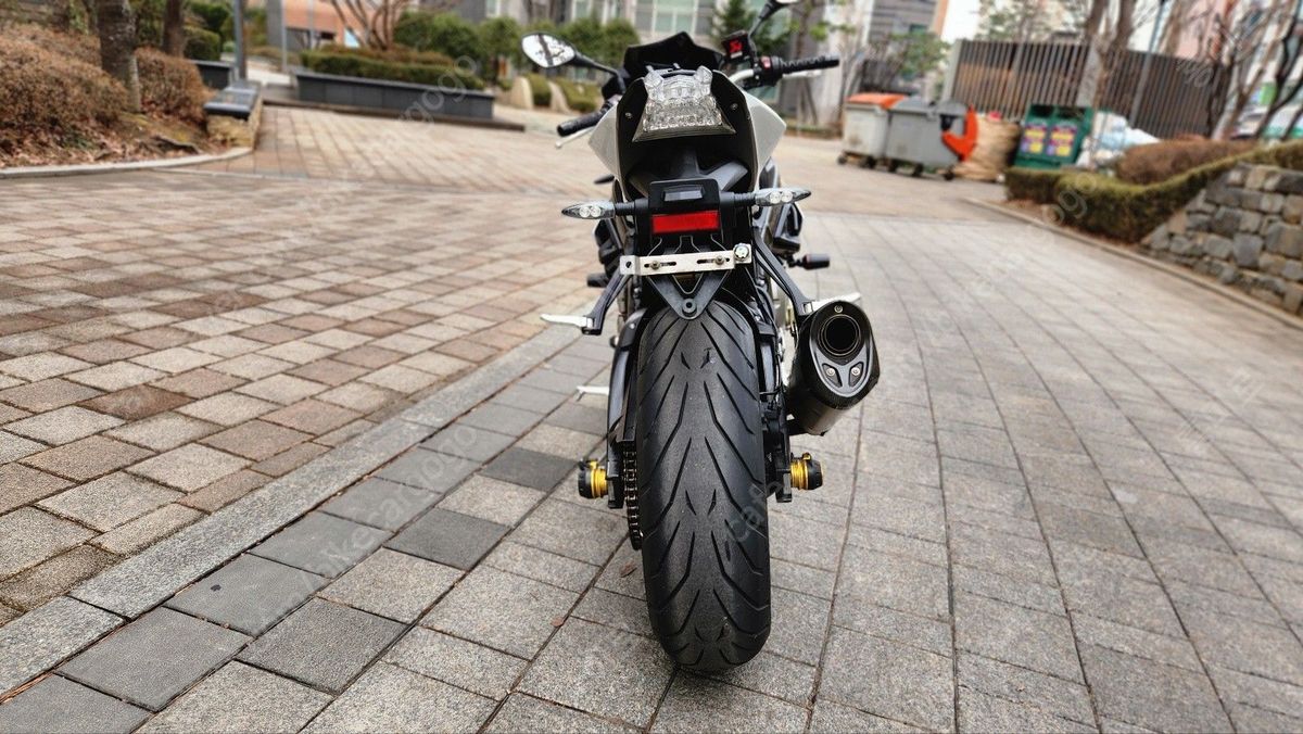 BMW S 1000 R more