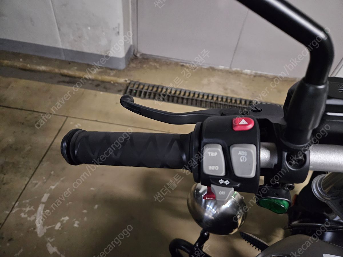 BMW R nine T 스크램블러 21