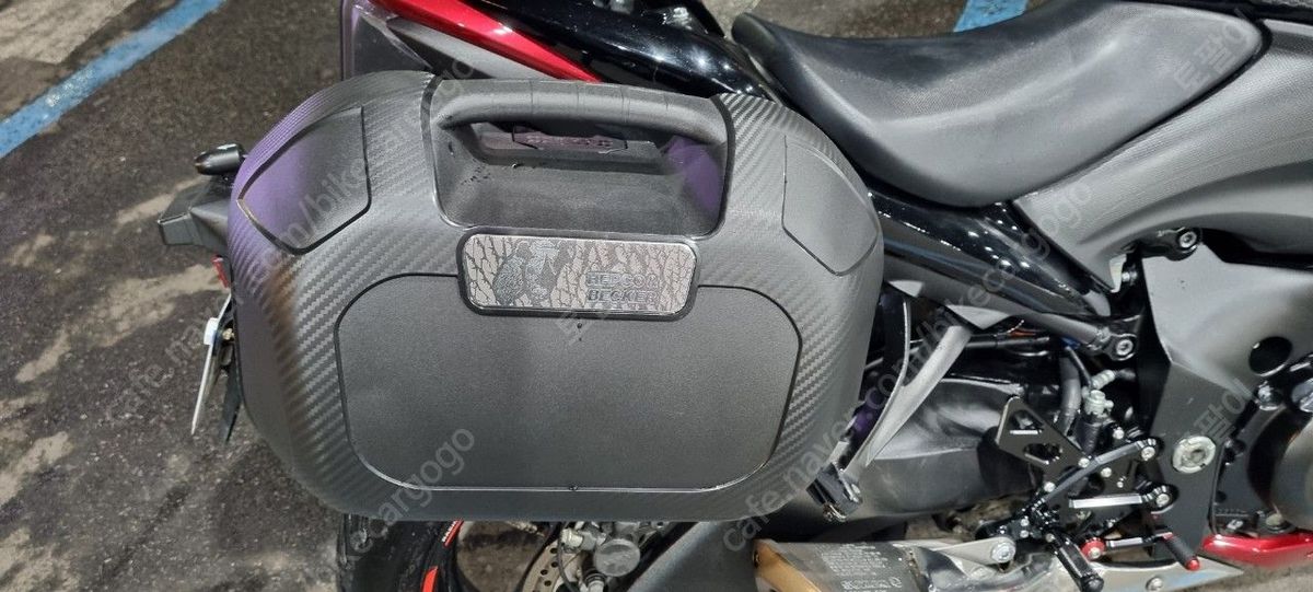 스즈키 GSX S 1000 F 16