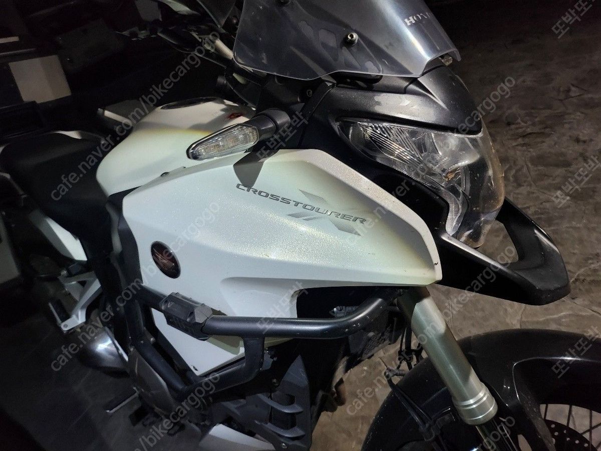 혼다 VFR 1200 XC more