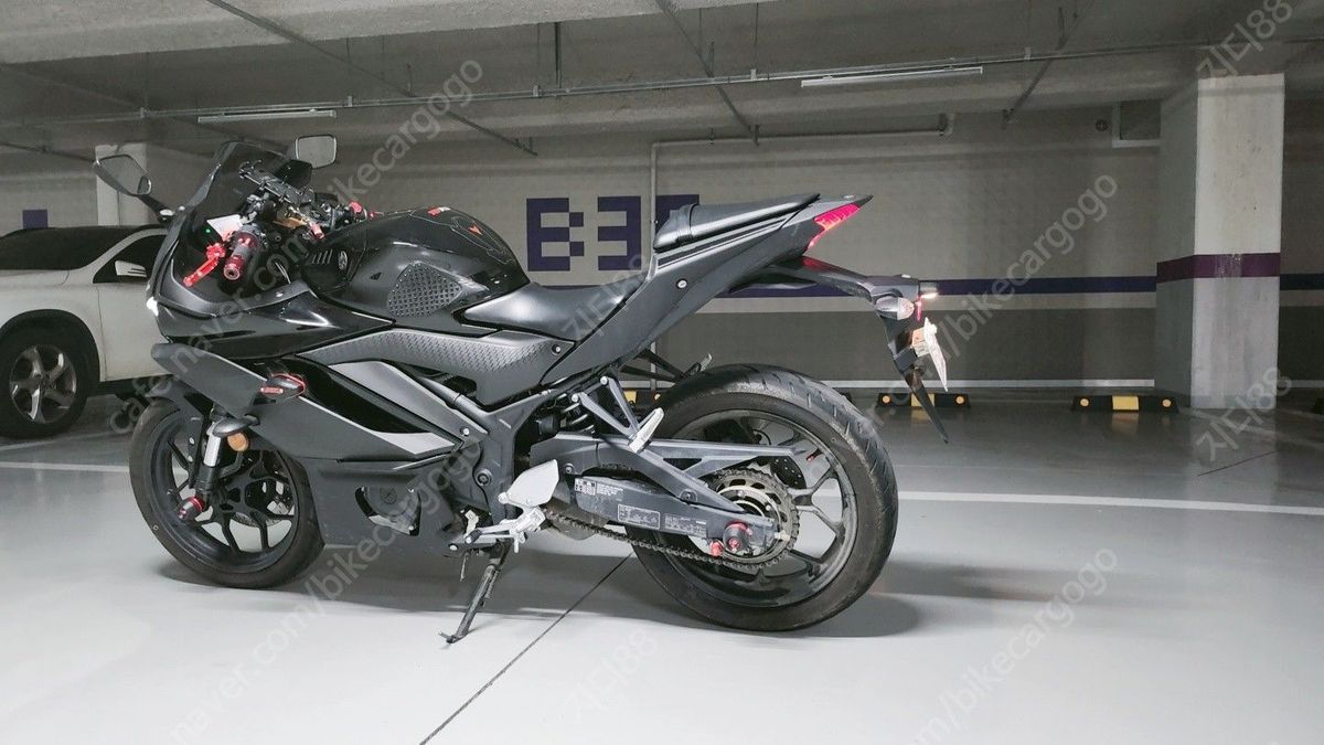 야마하 YZF R3 4