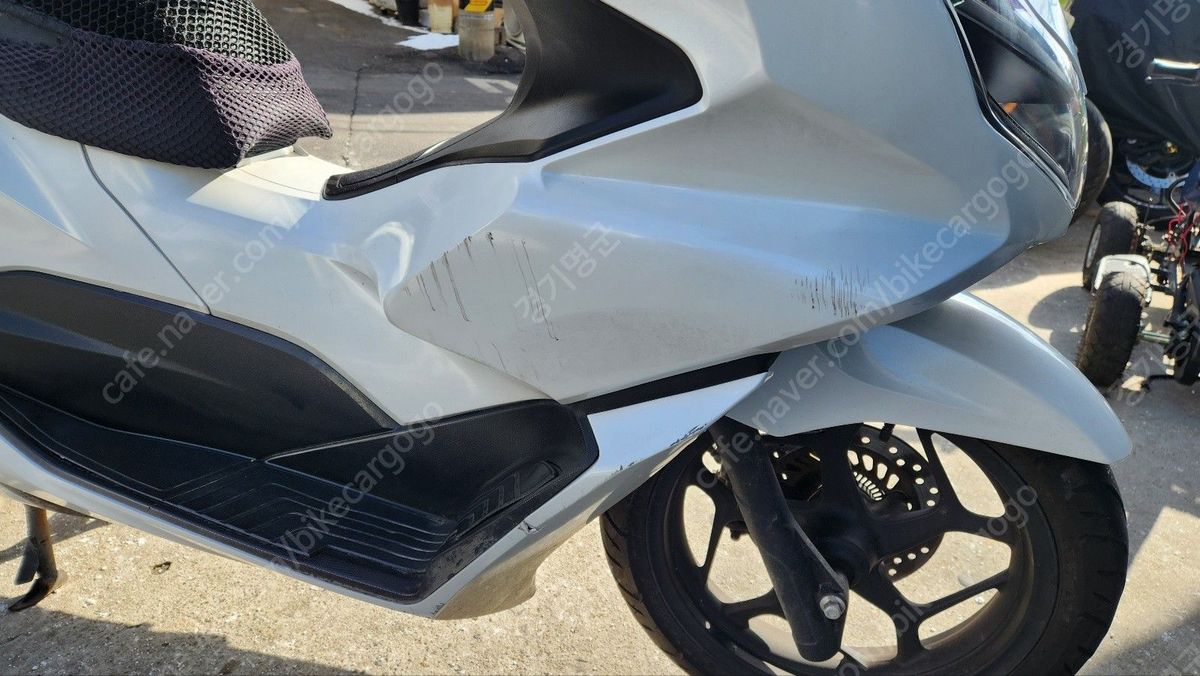 혼다 PCX 125 8