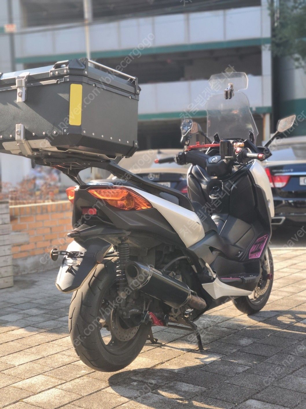 야마하 XMAX 300 ABS 8
