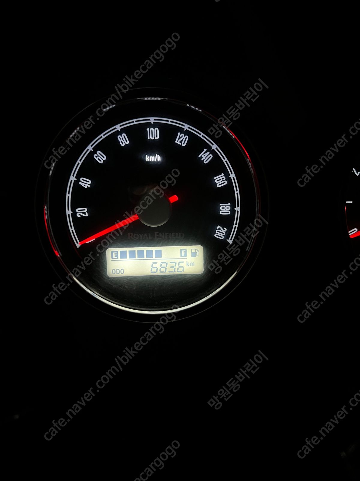 로얄엔필드 인터셉터 650 more