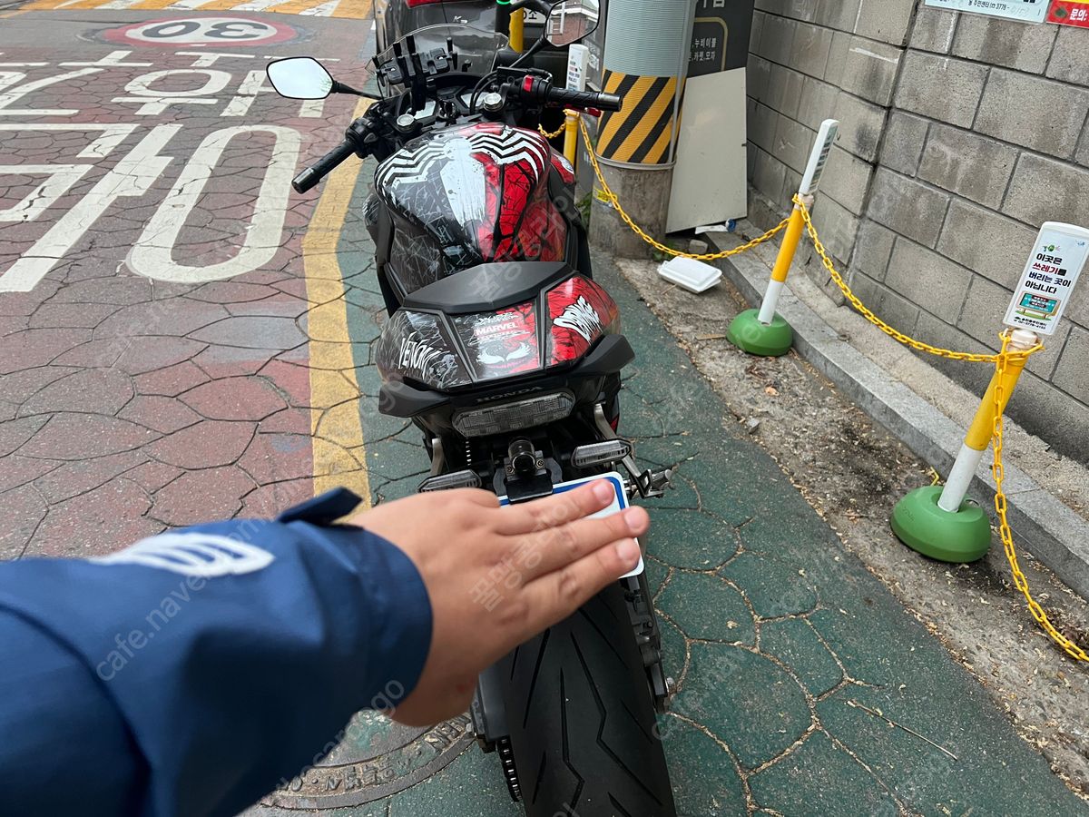 혼다 CBR 650 F 9