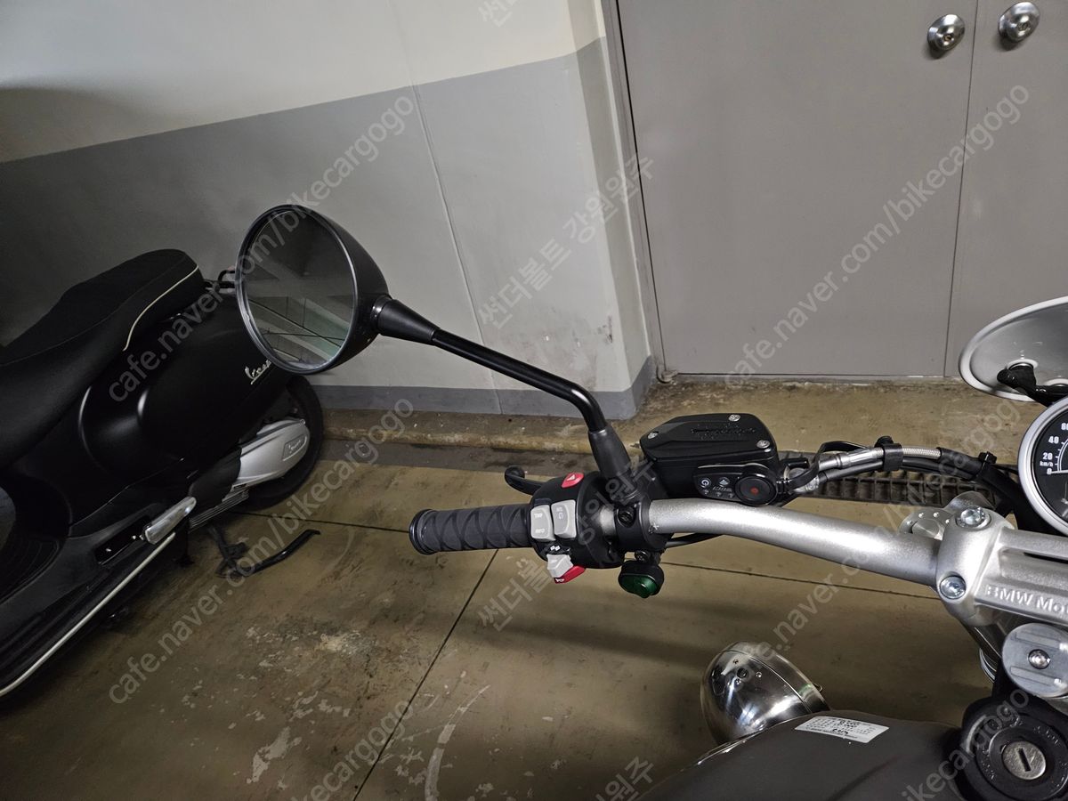 BMW R nine T 스크램블러 23
