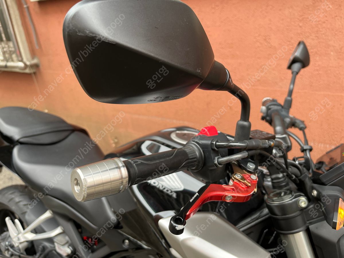혼다 CB 125 R 11